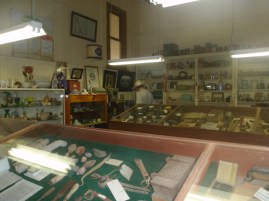 OLYMPUS DIGITAL CAMERA